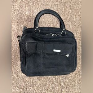 black hand bag